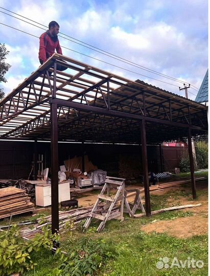 Бригада строителей