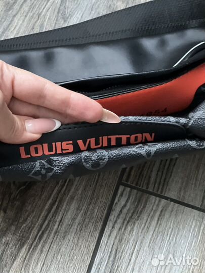 Сумка поясная louis vuitton