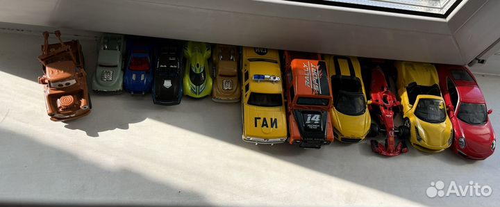 Машинки металлические пакетом