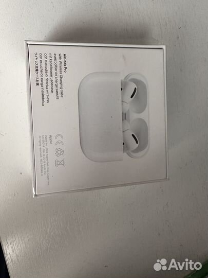 Apple AirPods Pro with Wireless Case (MWP22RU/A)