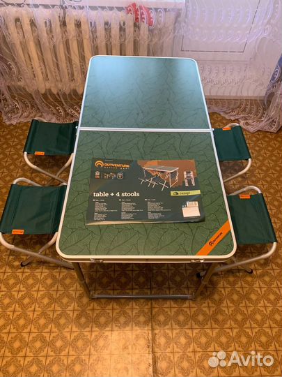 Складной стол + 4 стула