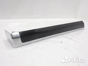 Накладка двери задней правой