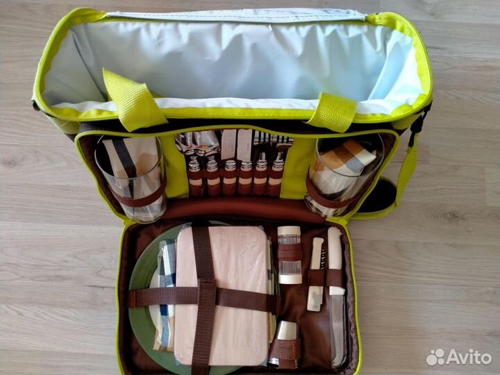 Сумка холодильник для пикника Helios новая