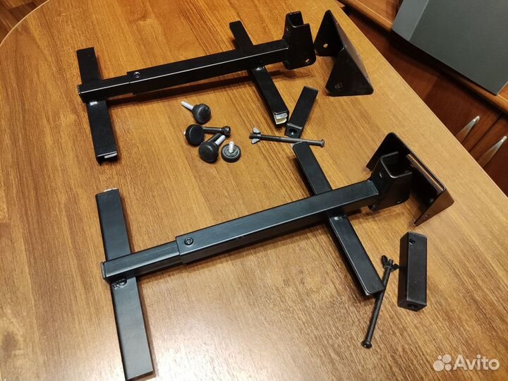 Кронштейн для акустики