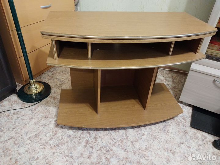 Тумбочка. Стол Раздвижной