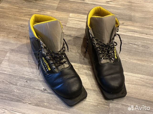 Лыжные ботинки 46