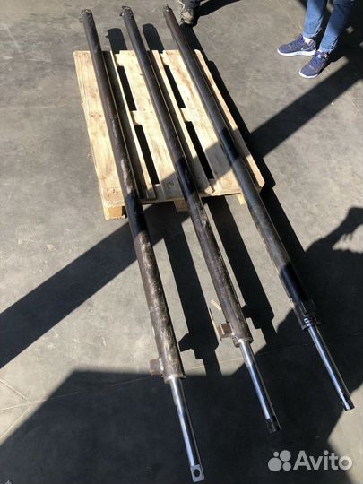 Гидроцилиндр эвакуатора 63.40.1680