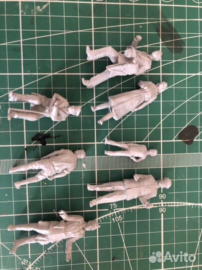 Фигурки людей для макетов и диорам