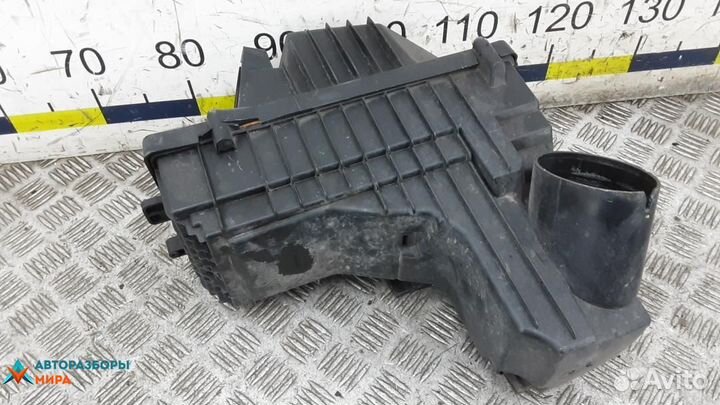 Корпус воздушного фильтра Citroen C5 2 2008