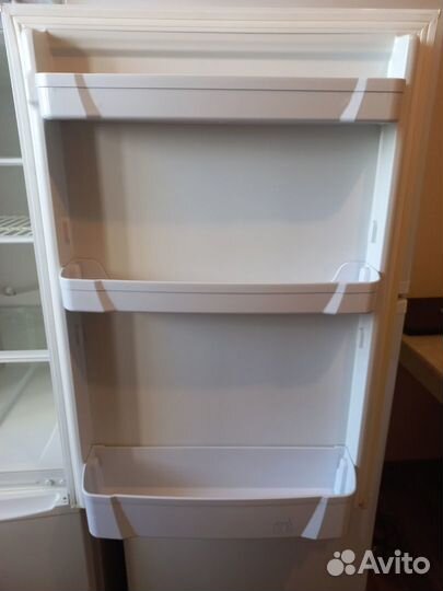 Холодильник бу indesit