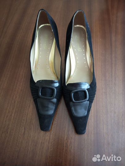 Туфли женские 38 размер черные замшевые