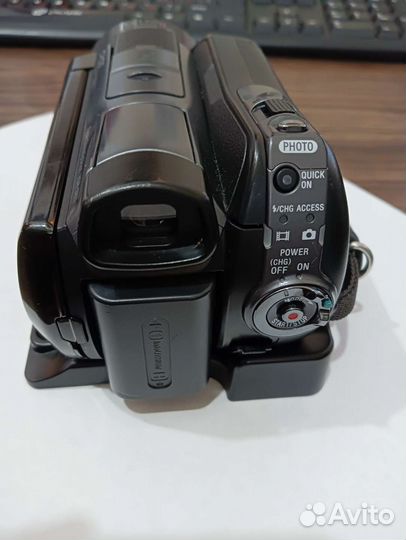Видеокамера Sony HDR-SR11E