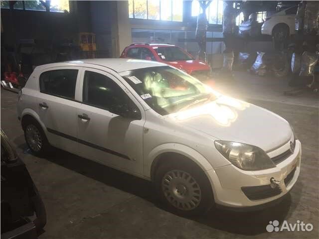 Разбор на запчасти Opel Astra H