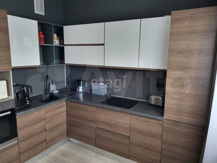 2-к. квартира, 68 м², 9/9 эт.