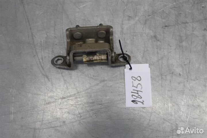 Петля двери задней правой верхняя Nissan Qashqai