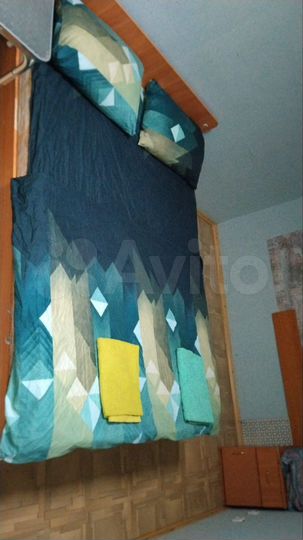 Комната 15 м² в 6-к., 2/2 эт.