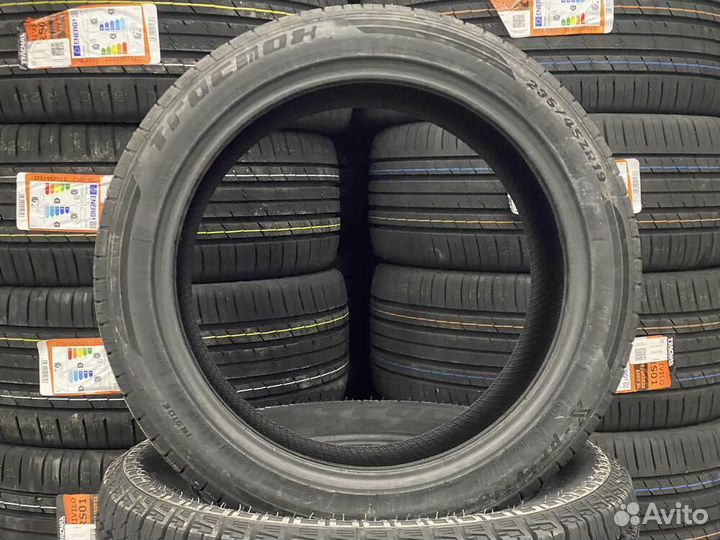 Tracmax X-Privilo TX3 235/45 R19 99Y