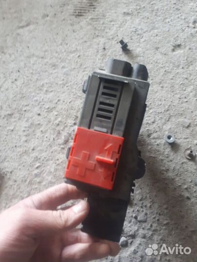 Блок предохранителей А1665402450 мерседес мл166,гл