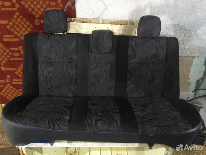 Сидения renault logan