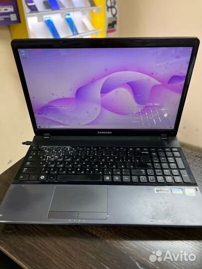 Ноутбук Samsung NP300E5C-U06RU