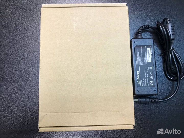 Зарядник Samsung 19V 2,1A 5,5x3,0mm