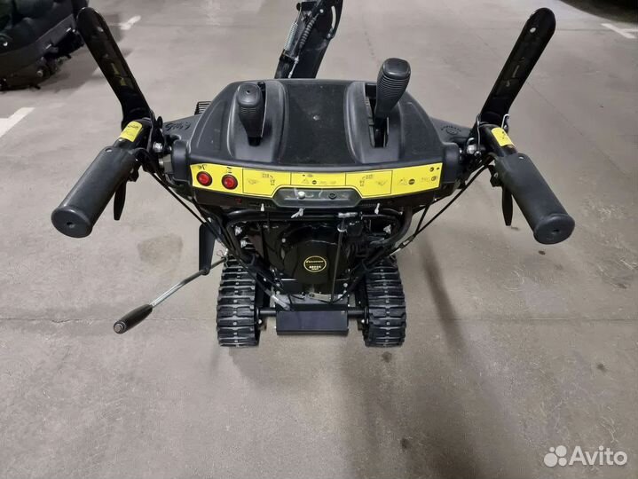 Снегоуборщик Champion STT1170E