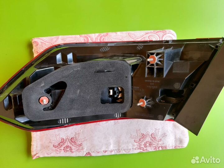 Фонарь задний левый mercedes w212