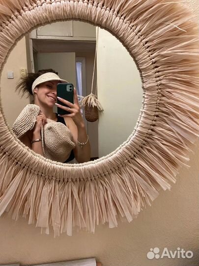 Зеркало, рафия