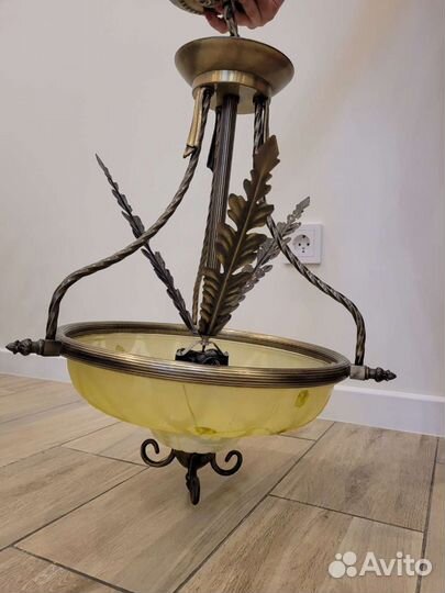 Люстра подвесная потолочная