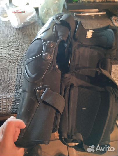 Мото наколенники