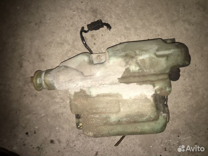 Бачок омывателя Mazda 626 GD