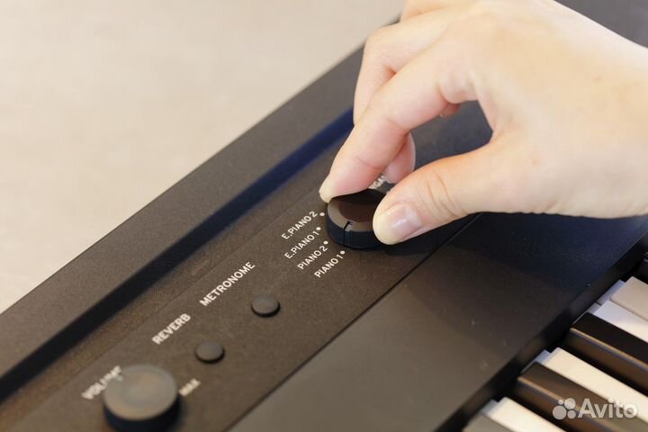 Korg L1 BK цифровое пианино Новое