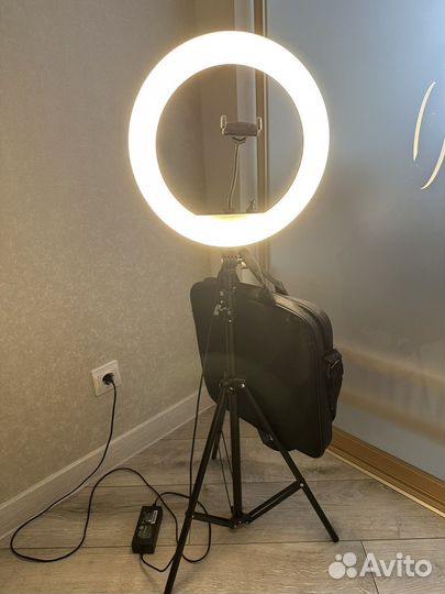 Кольцевая лампа 36 см