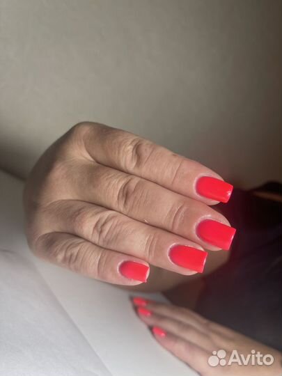 Модель на маникюр