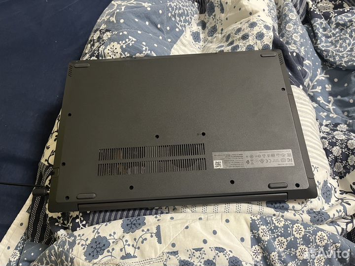 Lenovo AMD Ryzen 3 3200U