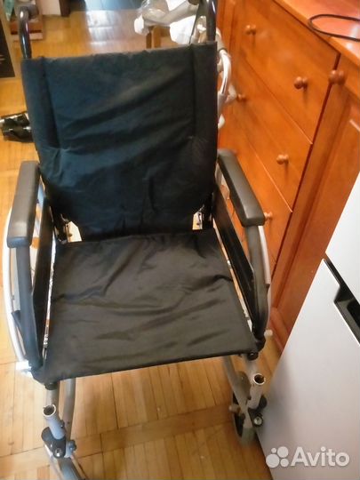 Инвалидная коляска