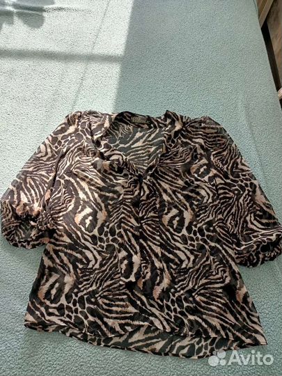 Блузка шелковая