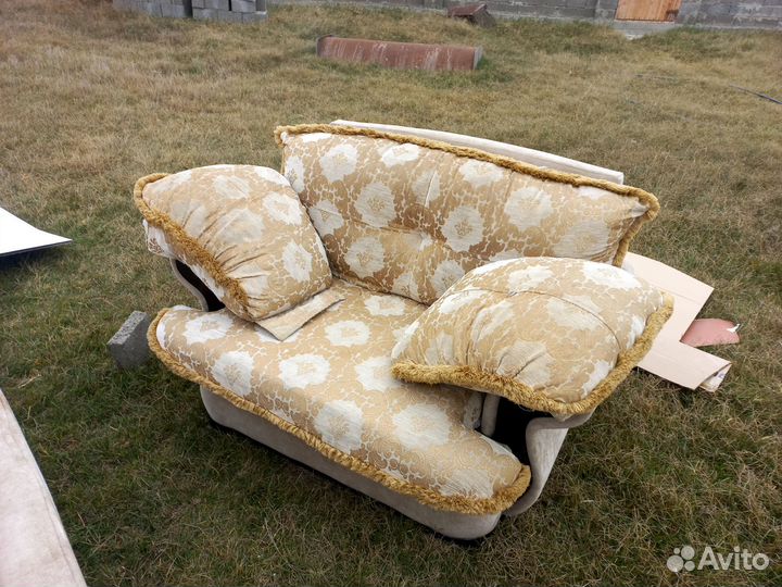 Угловой диван