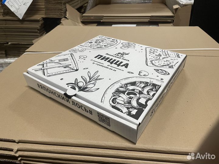 Картонные коробки черные, цветные в наличии