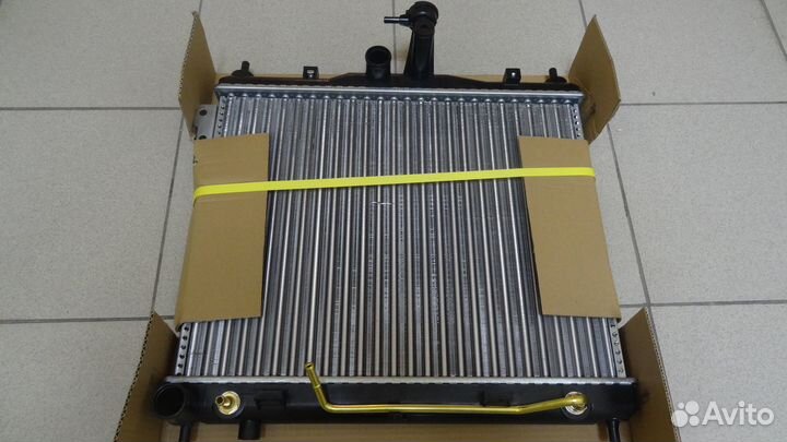 Радиатор двигателя Getz Verna