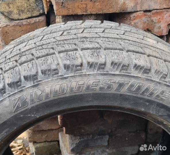 Bridgestone Blizzak Ice 205/55 R16