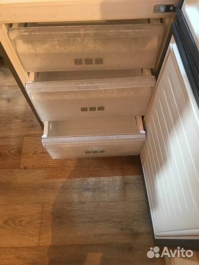 Холодильник Haier C3F532CWG