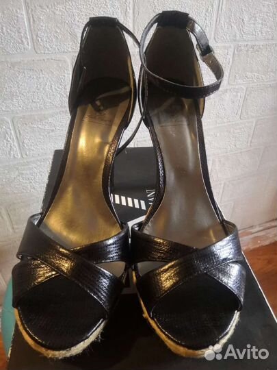 Босоножки женские новые