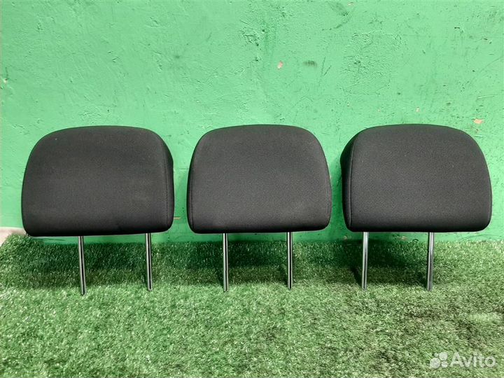 Подголовники задние Toyota Verso R2 2009