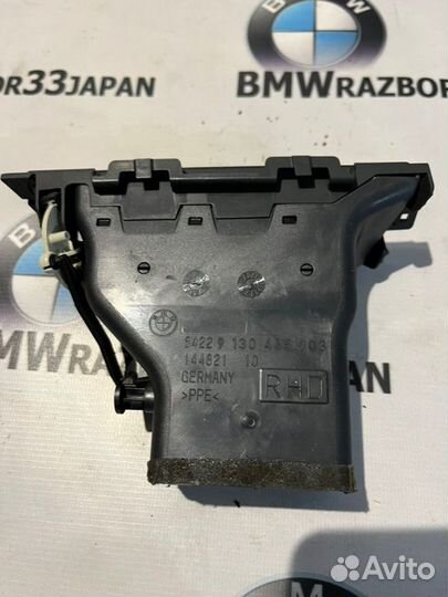 Воздуховод салона левый Bmw E90 седан N53B30 2010