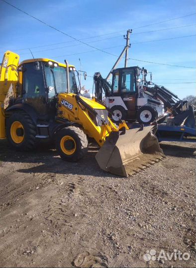 Экскаватор-погрузчик