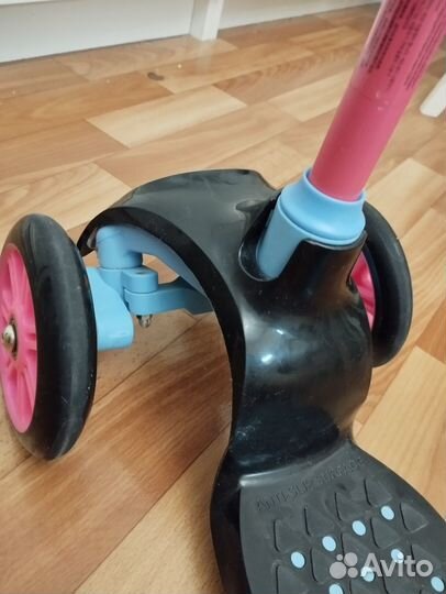 Детский 3-колесный самокат Razor T3