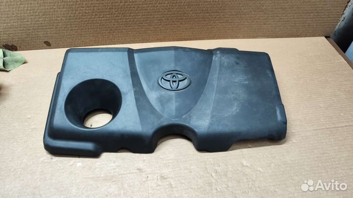 Декоративная крышка двигателя Rav 4 50