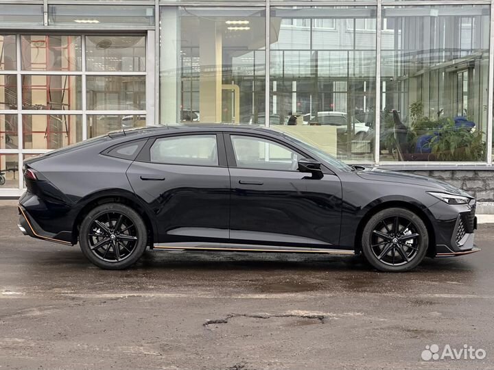 Changan UNI-V 1.5 AMT, 2023, 409 км