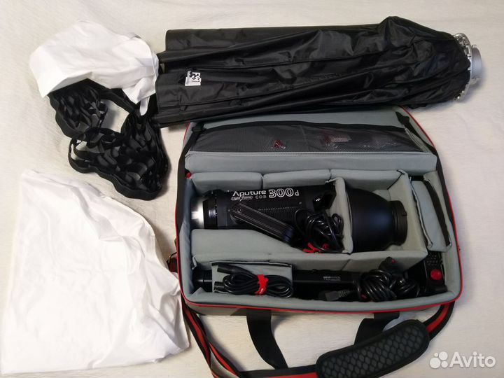 Студийный свет Aputure LS 300d + софтбокс FST 90см